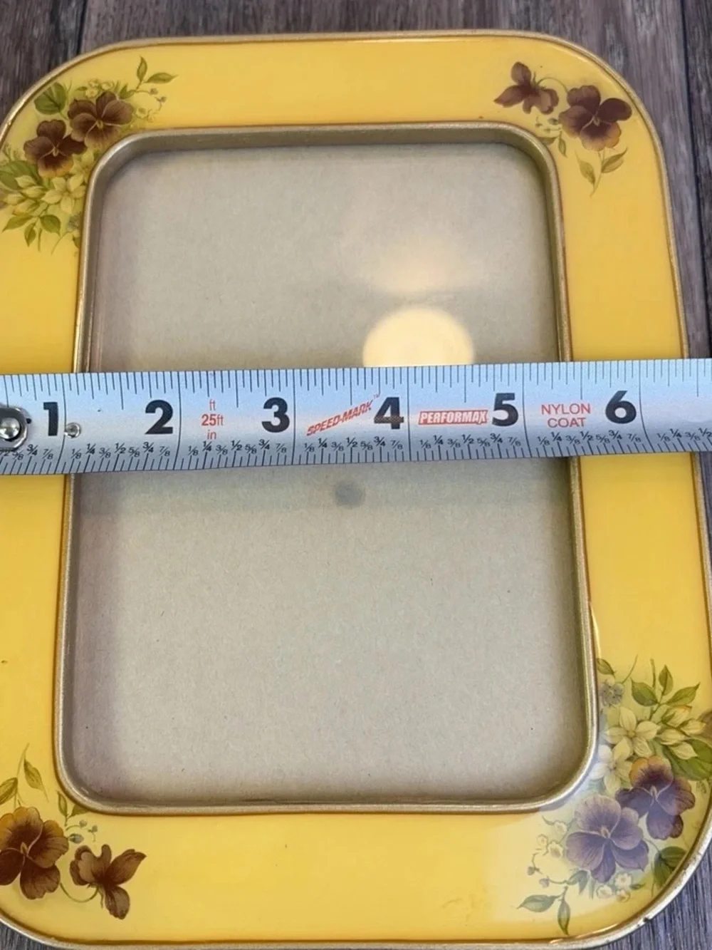 Bucklers charming yellow